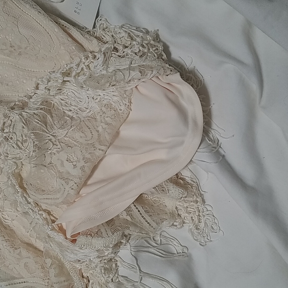 Lace Tank w/ fringe bottom NEW sz Small Blu Pepper - Picture 9 of 16